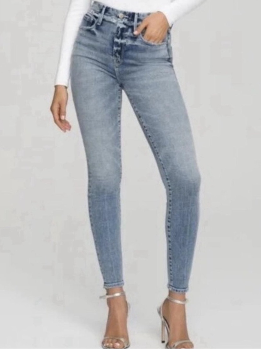 Good American Good Waist Extreme Deep V Distressed Skinny Jeans 2 / 26 GWEDV75T